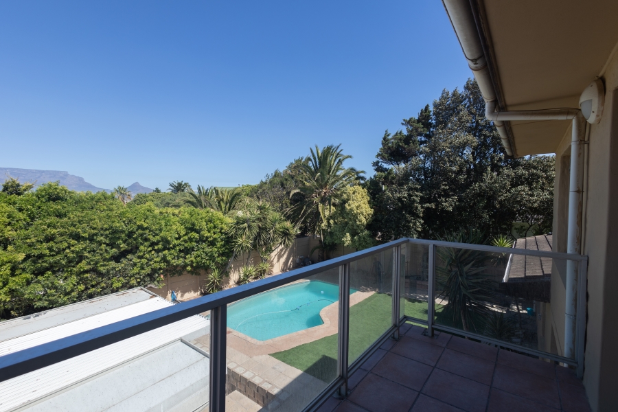 4 Bedroom Property for Sale in Flamingo Vlei Western Cape